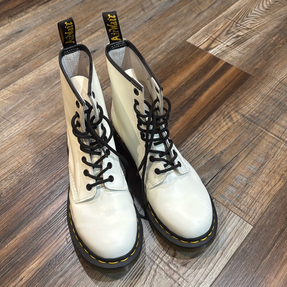 New Dr marten boots with air cushion soles
